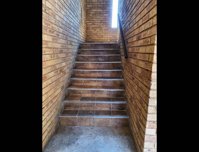 2 BEDROOM APARTMENT FOR SALE IN RANDFONTEIN CENTRAL